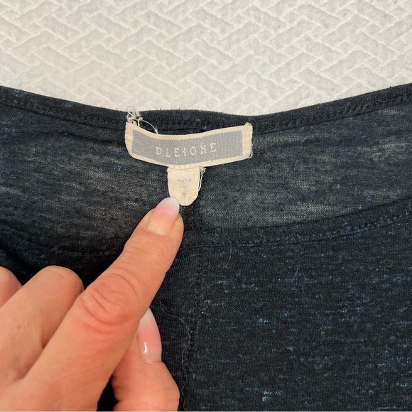 ANTHROPOLOGIE Pleione Navy Sweater with Pockets Size M - Picture 10 of 10